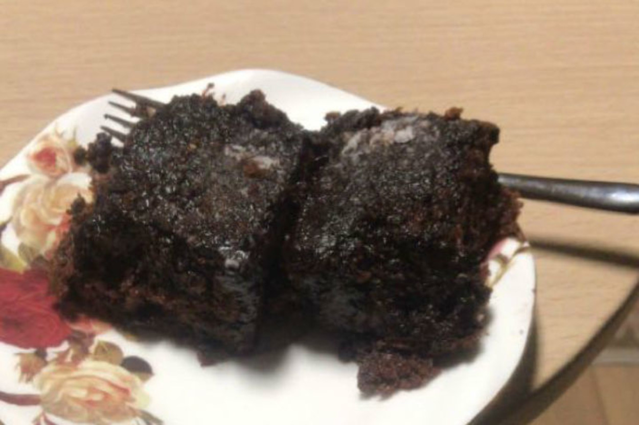 Müthiş Sosuyla: Enfes Islak Kek