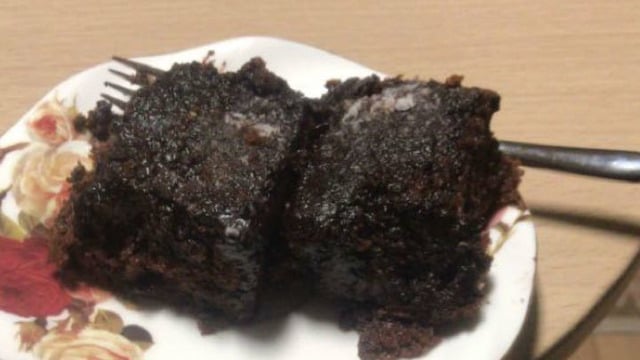 Müthiş Sosuyla: Enfes Islak Kek