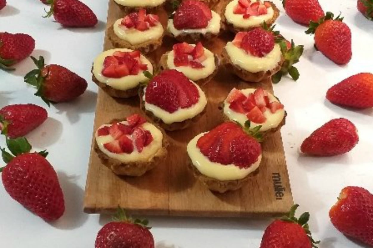 Mis Kokulu Miniler: Çilekli Mini Tartolet