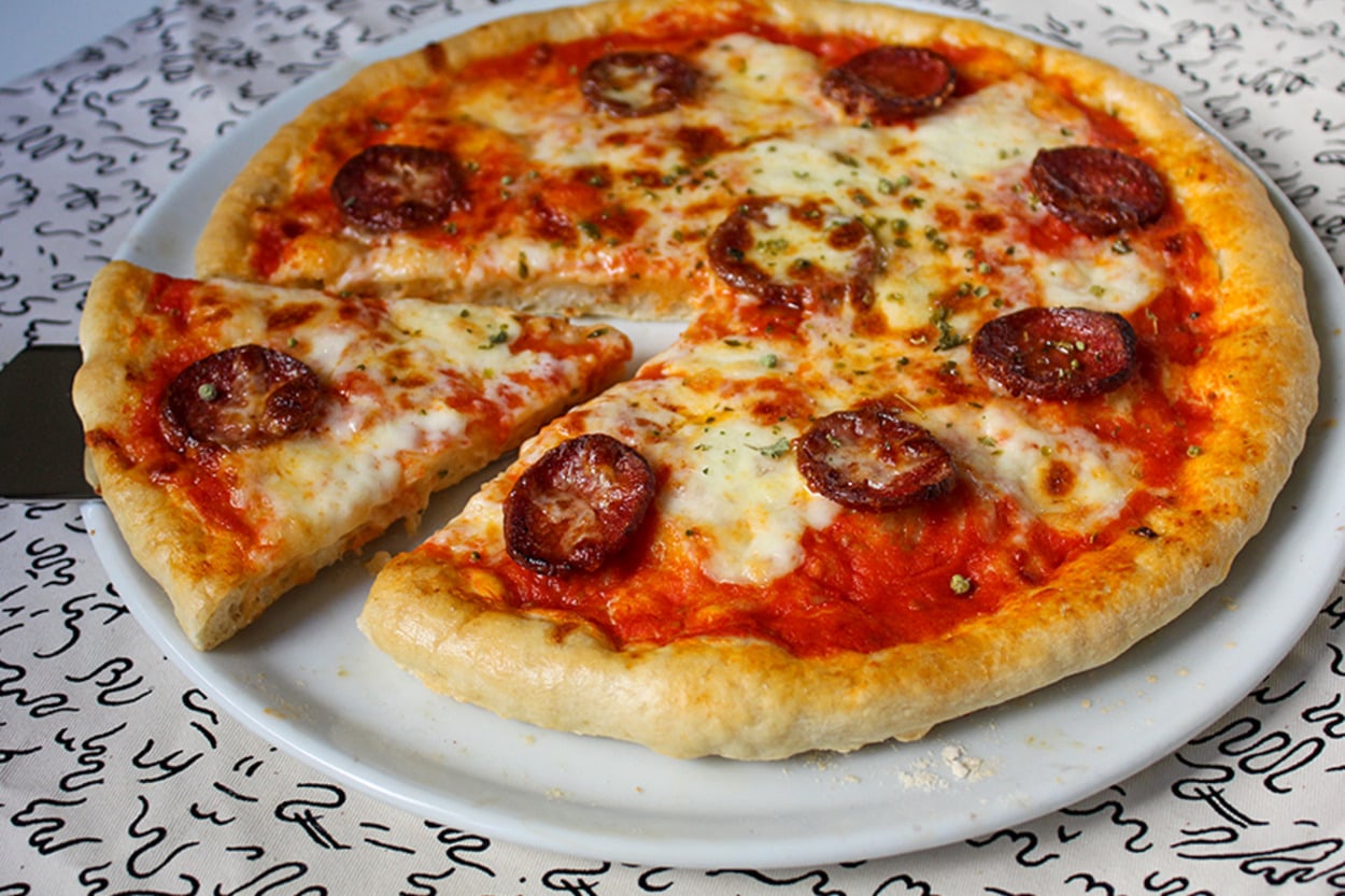 Evde de Yapılır: Fast Food Usulü Pizza