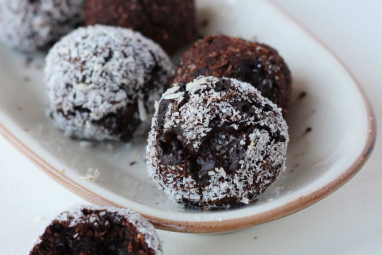 Damakta Yer Edecek: Şekersiz Brownie Kurabiye