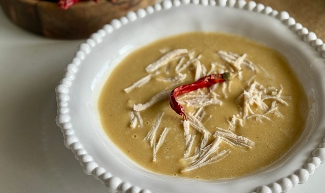 Kıvamı Yerinde: Tavuklu Mercimek Çorbası 