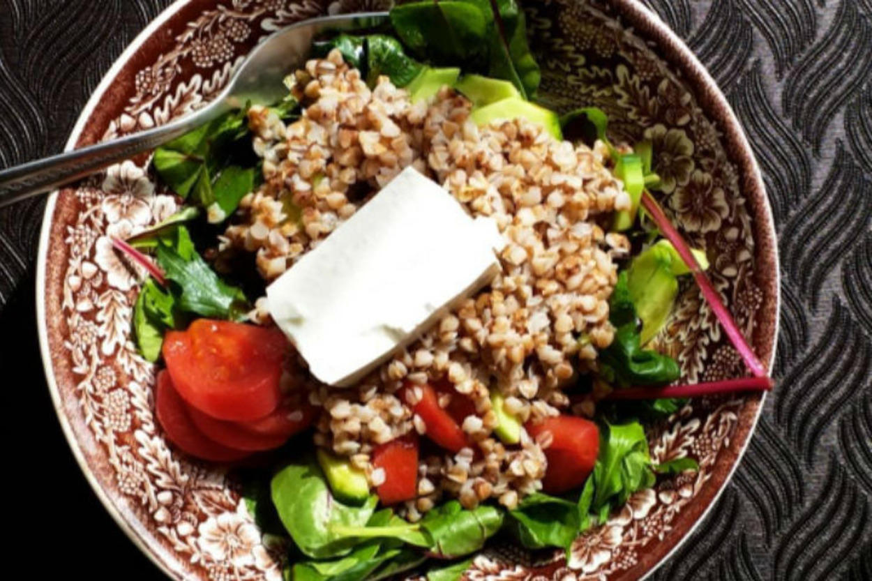 İştah Açan: Karabuğdaylı Fit Salata