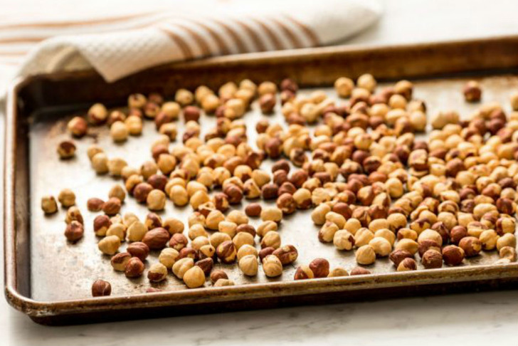 http://oregonhazelnuts.org/recipe/roasting-and-storage/ |oregonhazelnuts.org