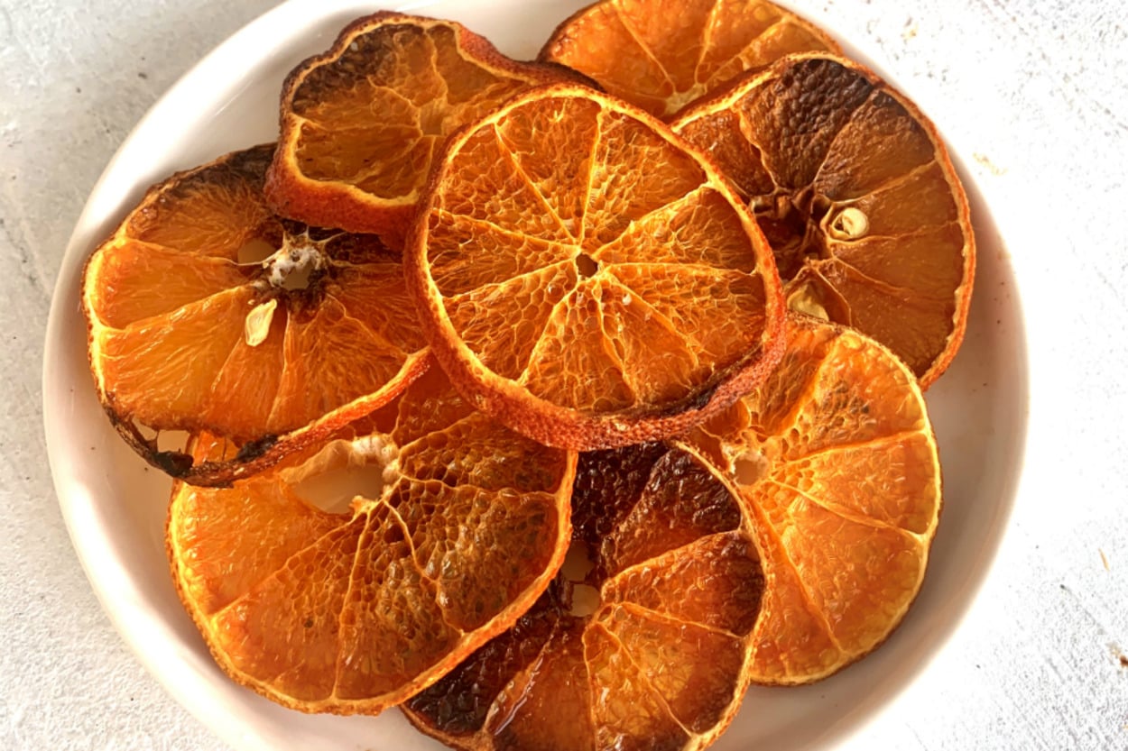 Pratik ve Enfes: Kurutulmuş Mandalina Dilimleri