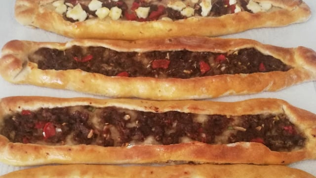 Vazgeçilmez Lezzet: Kolay Kıymalı Pide