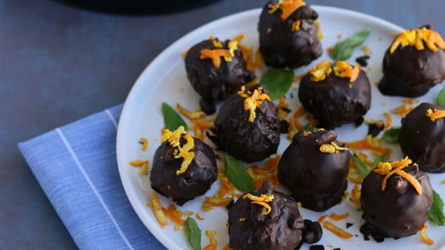 Rafine Şekersiz Lezzet: Glutensiz Raw Kurabiye