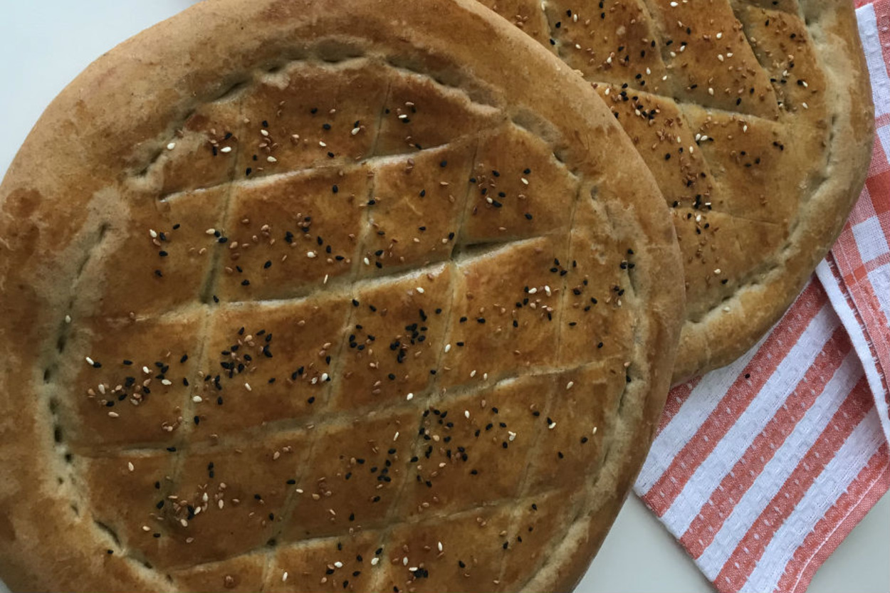 Lezzeti Garanti: Yumuşak Ramazan Pidesi