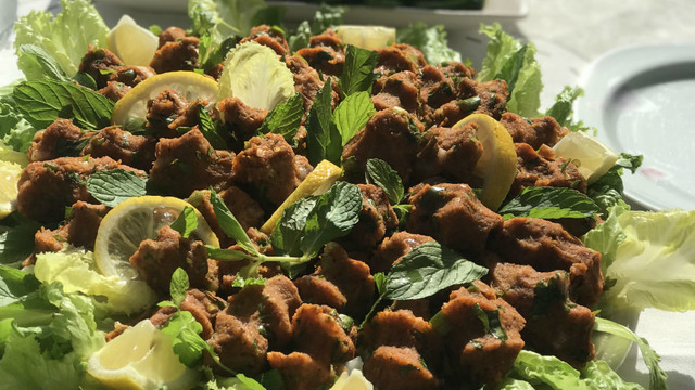 Kaç Tane Yersin: Mercimek Köftesi