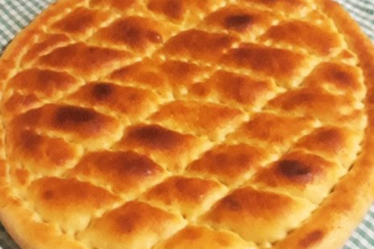 Her Yemeğin Yanına: Ekmek Pide