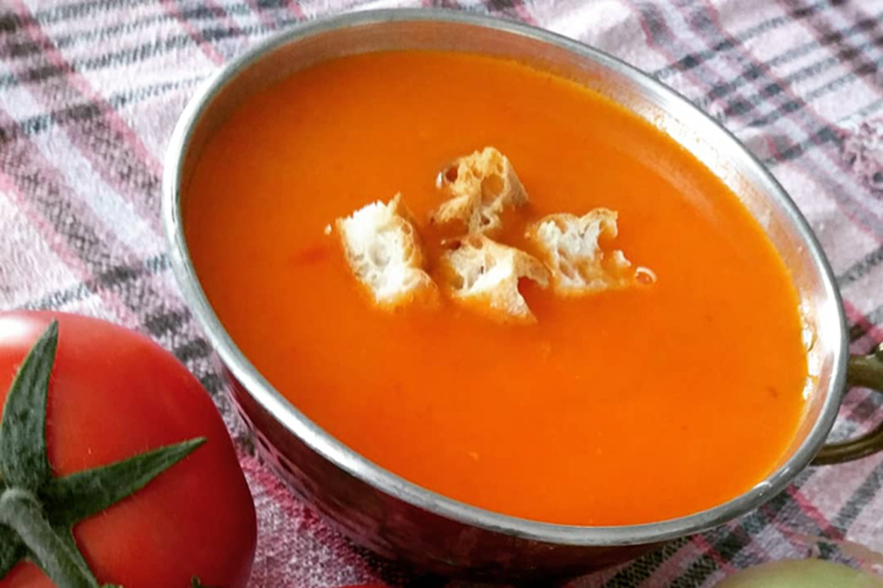 Fırında Közlenmiş: Nefis Domates Çorbası