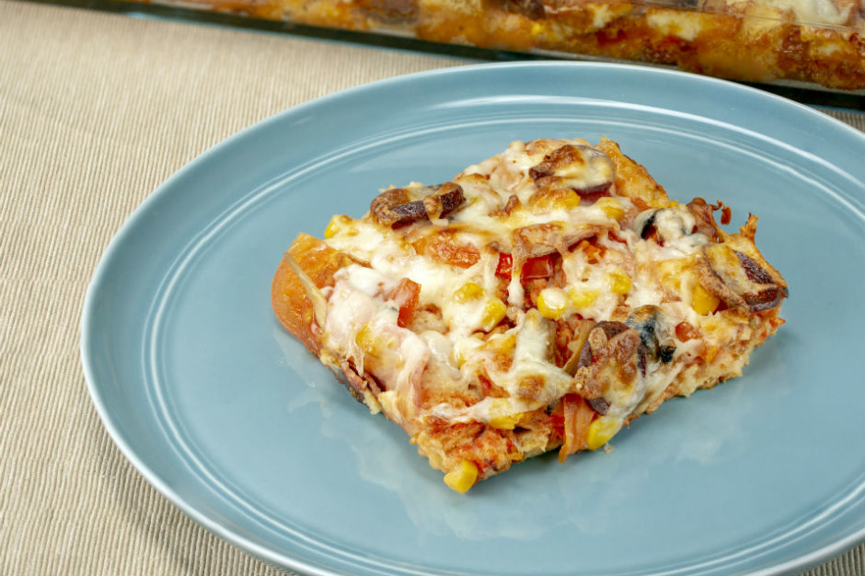 Hem Doyurucu Hem Pratik: Bayat Ekmek Pizzası