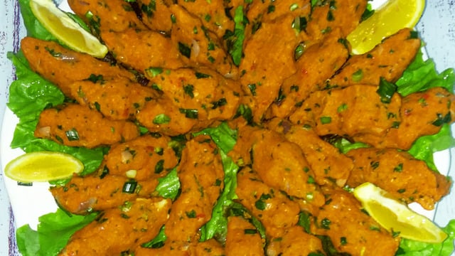 Sofralara Renk Katar: Kolay Hızlı Mercimek Köftesi