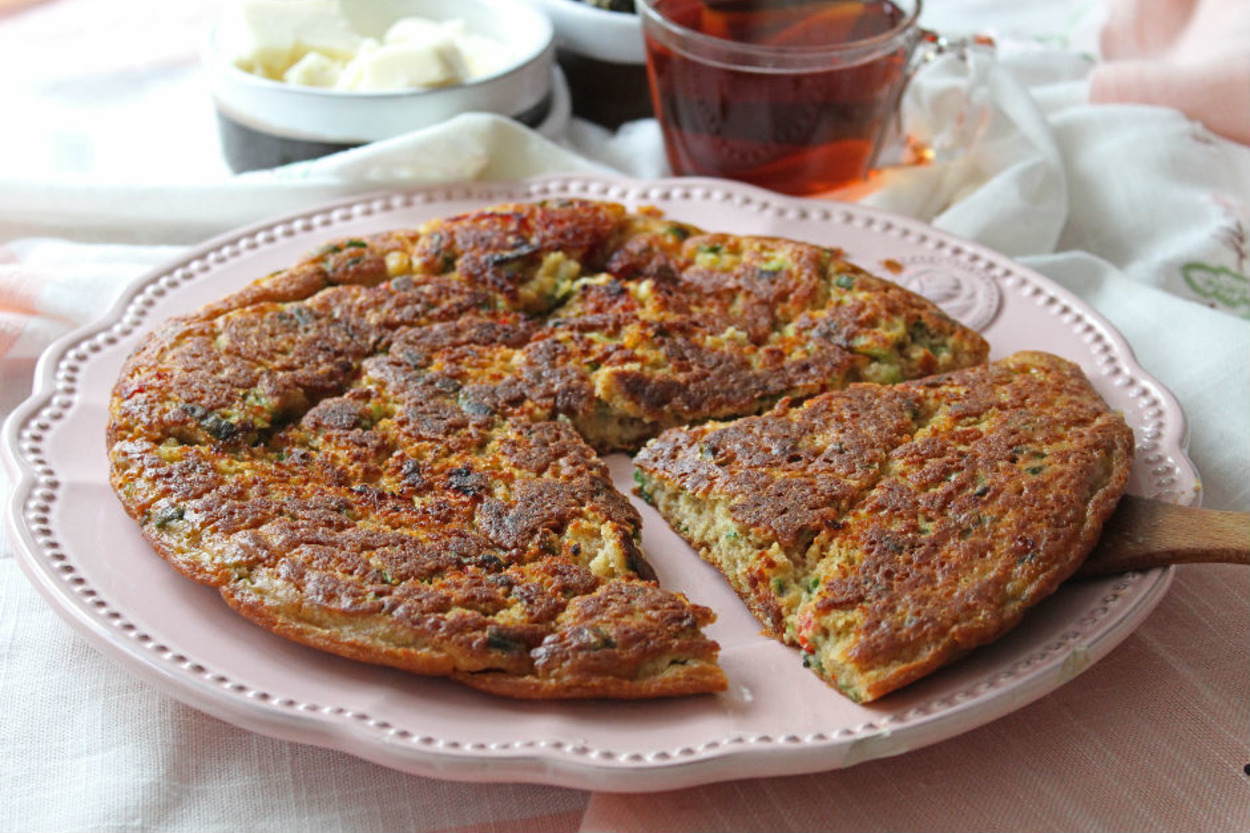 İşte Bu Kadar Kolay: Tavada Yufkasız Kolay Börek