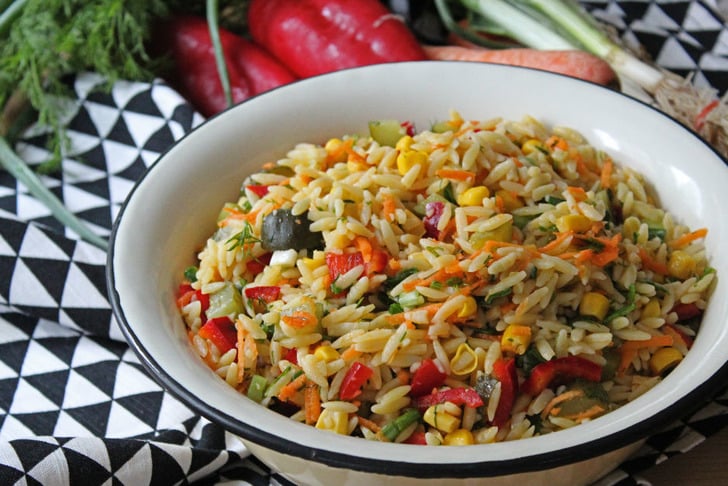 renkli-sehriye-salatasi-tarifi