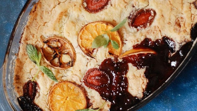 Çok Seveceğiniz: Kırmızı Meyveli Crumble