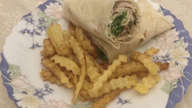 Dönerse Senindir: Yoğurt Soslu Tavuk Döner