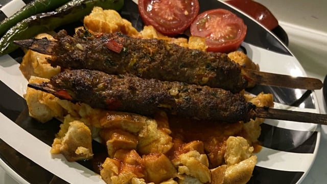 Kurun Sofrayı: Ev Usulü Adana Kebap
