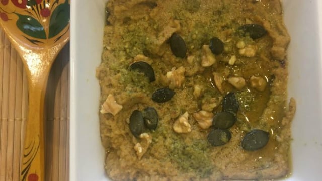 Yeni Bir Lezzet: Pestolu Yaban Mersinli Humus