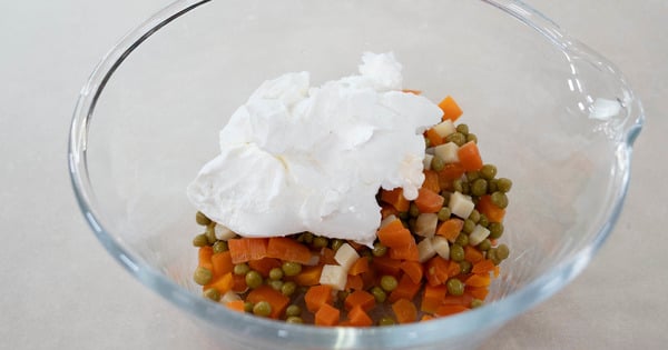 garniturlu-makarna-salatasi-asama1