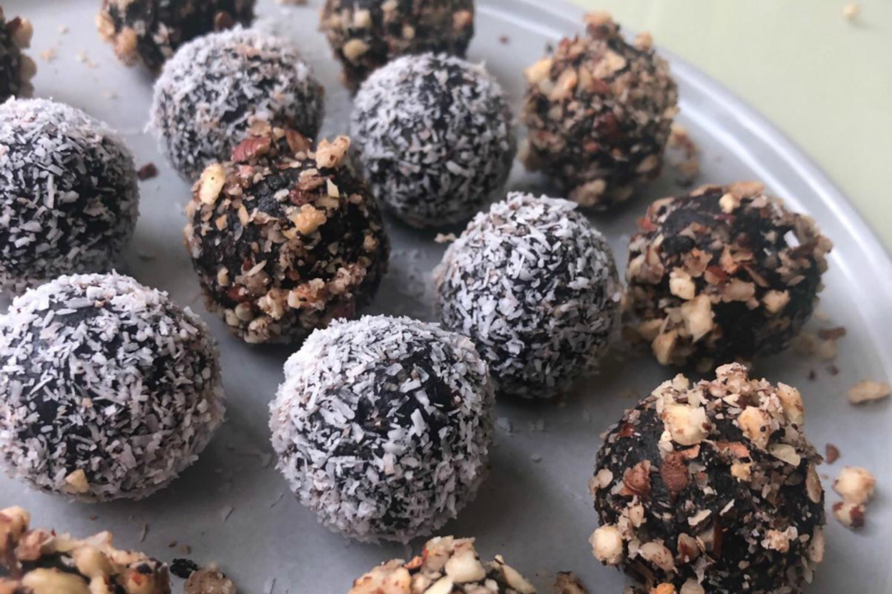 Tadına Doyum Olmaz: Vegan Hurmalı Truff