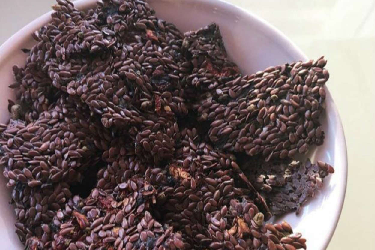 Çıtır Çıtır Olur: Keten Tohumlu Kraker