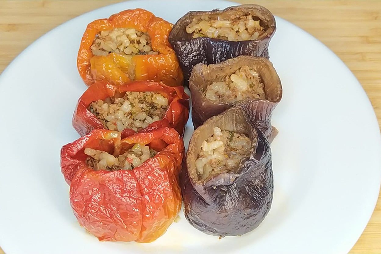 Antep Usulü: Kuru Patlıcan ve Biber Dolması