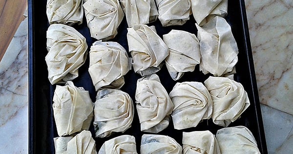 ispanakli-midye-borek-tarifi-adim1