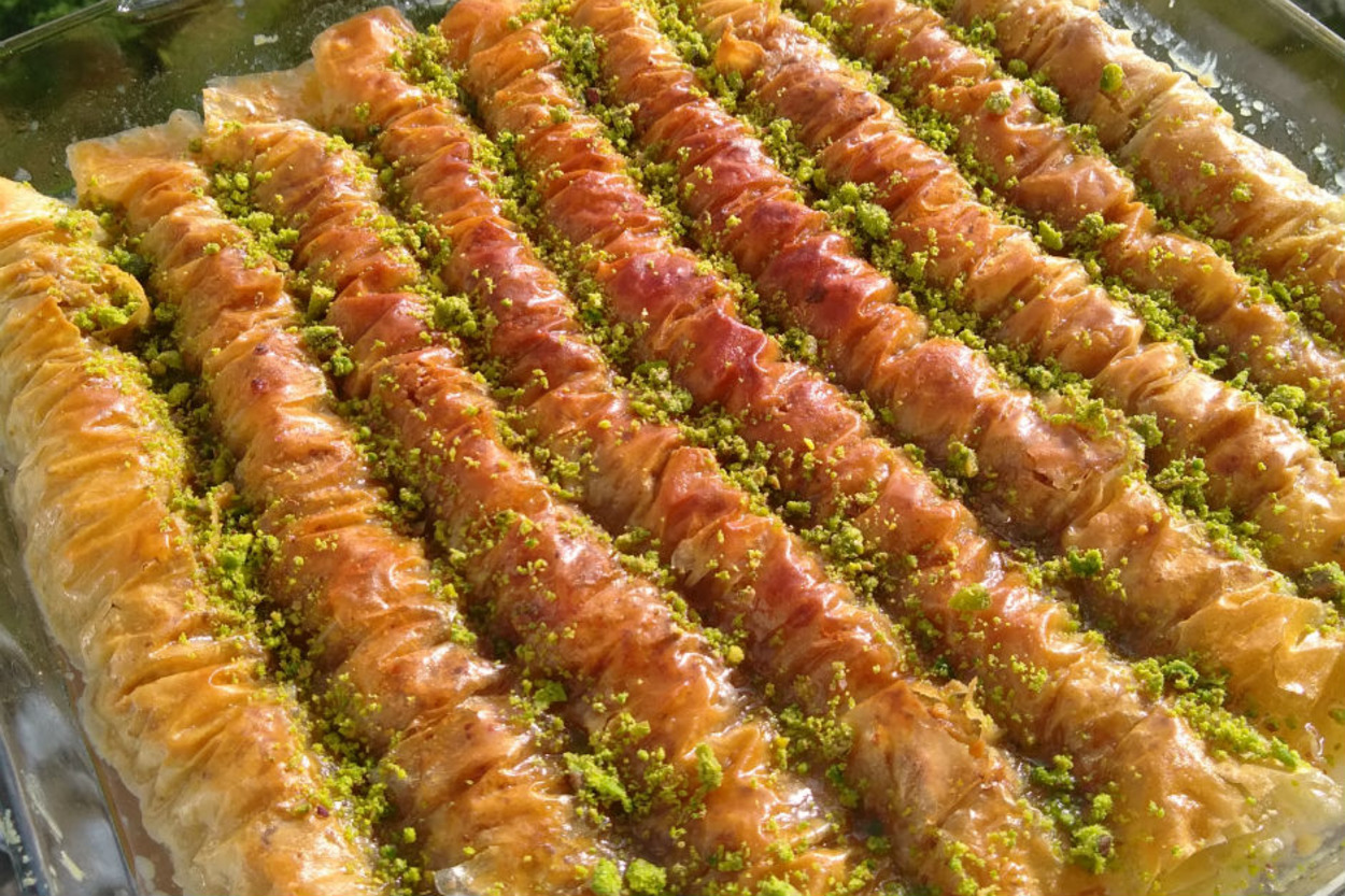 Bildiklerinizden Farklı: Tahinli Burma Baklava