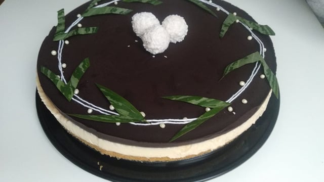 Bir Parçası Bile Mutlu Eden: Çikolata Ganajlı Custard