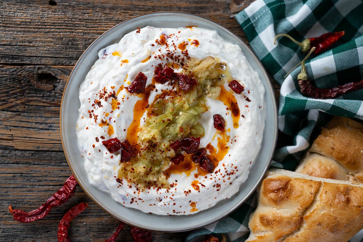 Kebap Mezeleri: Kebabın Yanına Yakışan Meze Tarifleri