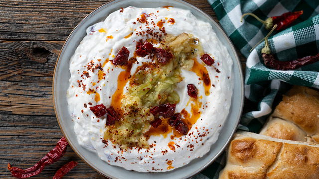 Çok Meşhur: Lokanta Usulü Atom Mezesi