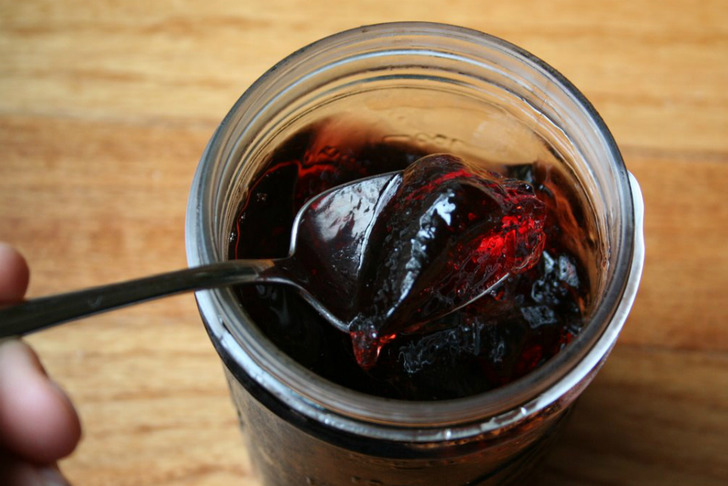 https://www.thefrugalgirl.com/how-to-make-homemade-grape-jelly/ | thefrugalgirl