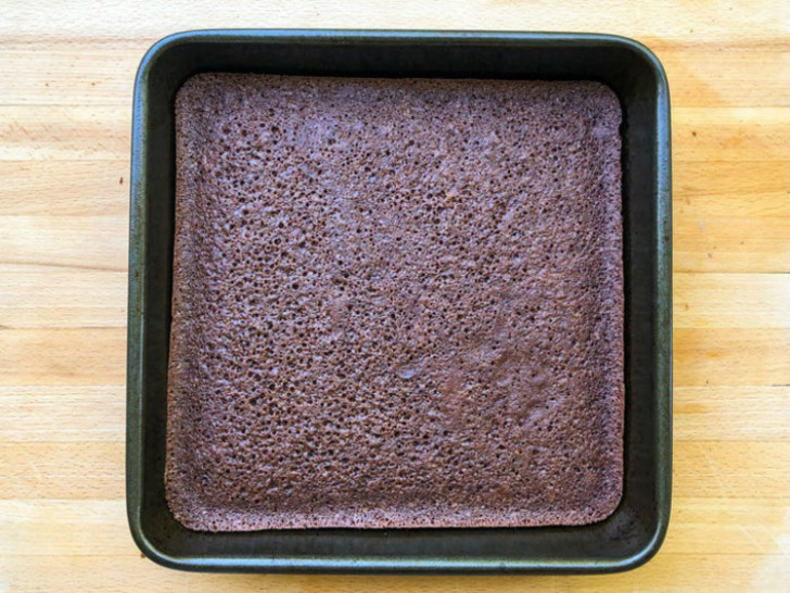 https://www.insider.com/homemade-chocolate-brownies-common-baking-mistakes-photos#using-too-much-flour-expectedly-made-for-thicker-brownies-1 | insider