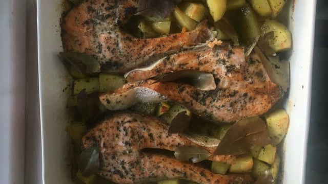 Bi’ Değişik Somon: Yeşil Çaylı Somon