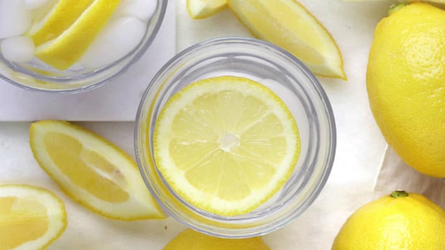 1 Haftada 4 Kilo Verdirdiği İddia Edilen En Ferah Diyetlerden Biri O: Limonlu Su Diyeti