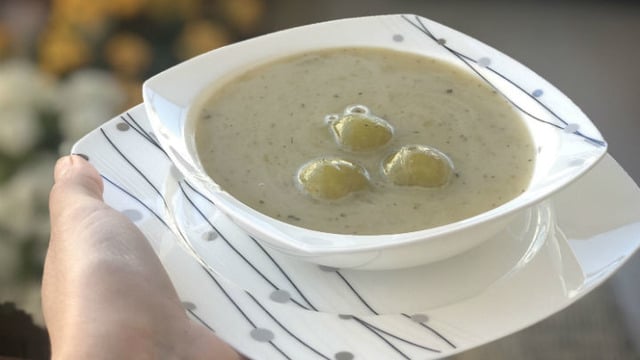 Tam Bir Bahar Çorbası: Yeşil Erik Çorbası