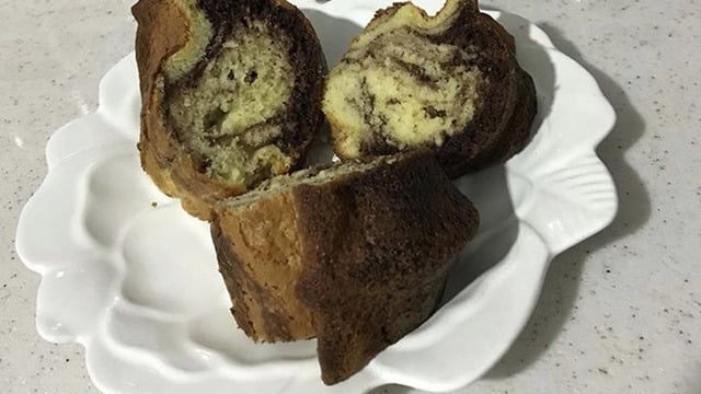Şahane Görünümüyle: Kakaolu Limonlu Kek