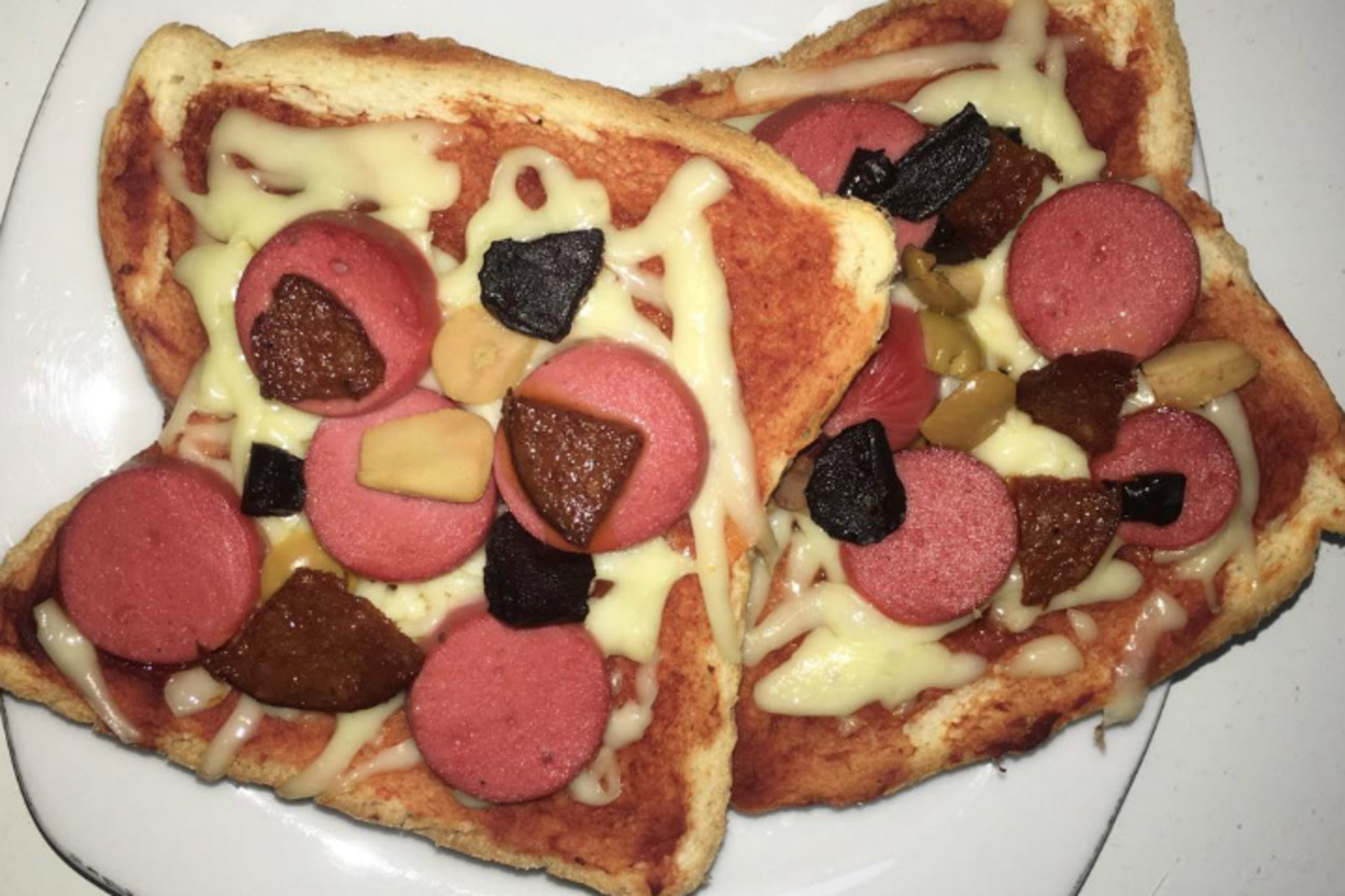 Pratik ve Doyurucu: Ekmek Pizza