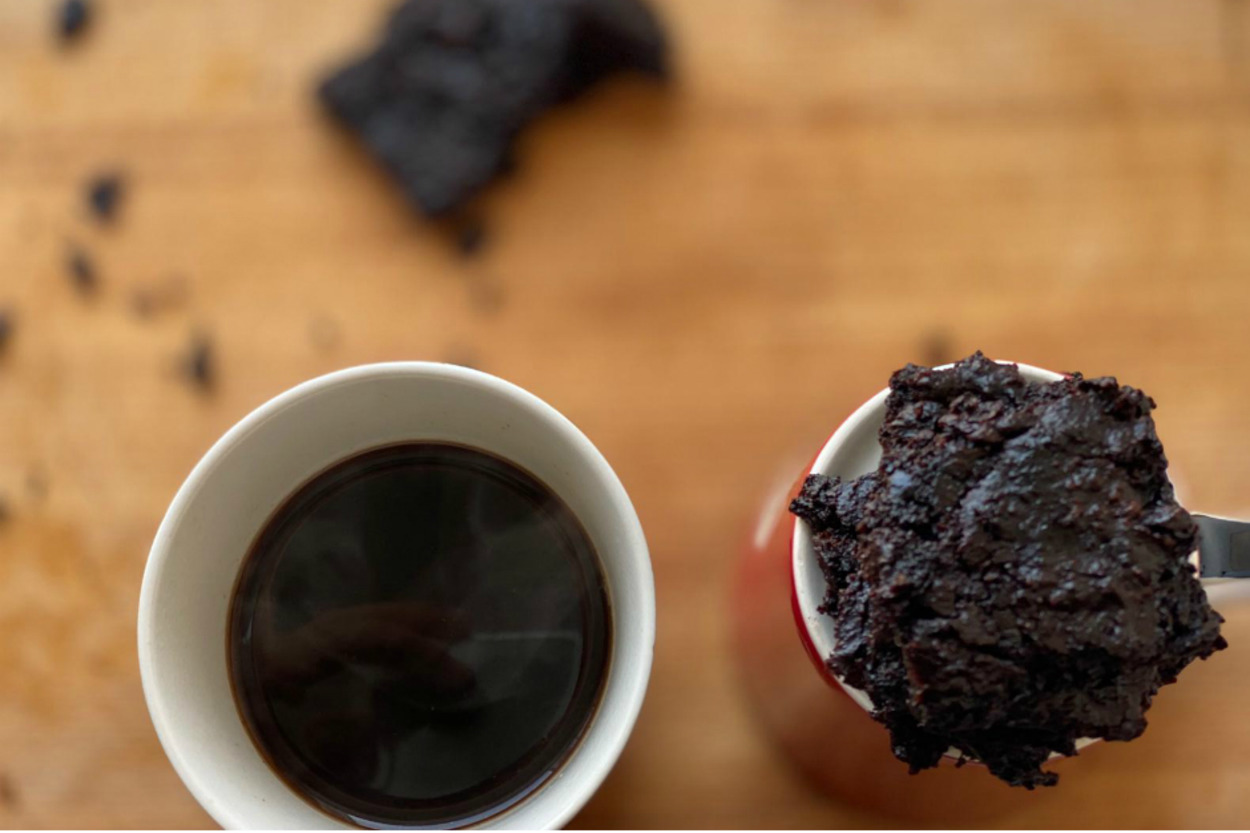 Glutensiz ve Vegan: Sağlıklı Brownie