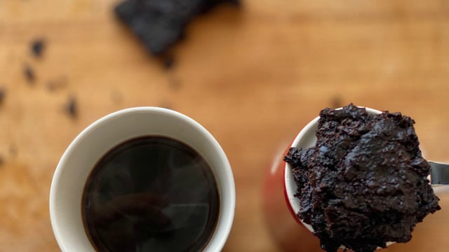 Glutensiz ve Vegan: Sağlıklı Brownie