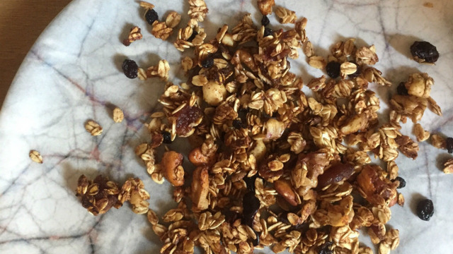 Hem Kolay Hem Nefis: Ev Yapımı Granola