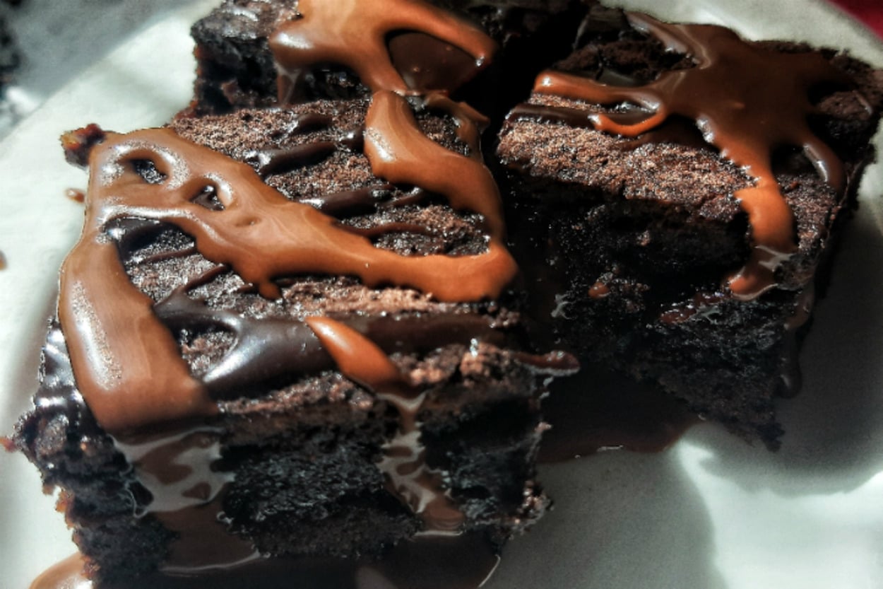Çikolata Krizlerine: Yumuşacık Brownie
