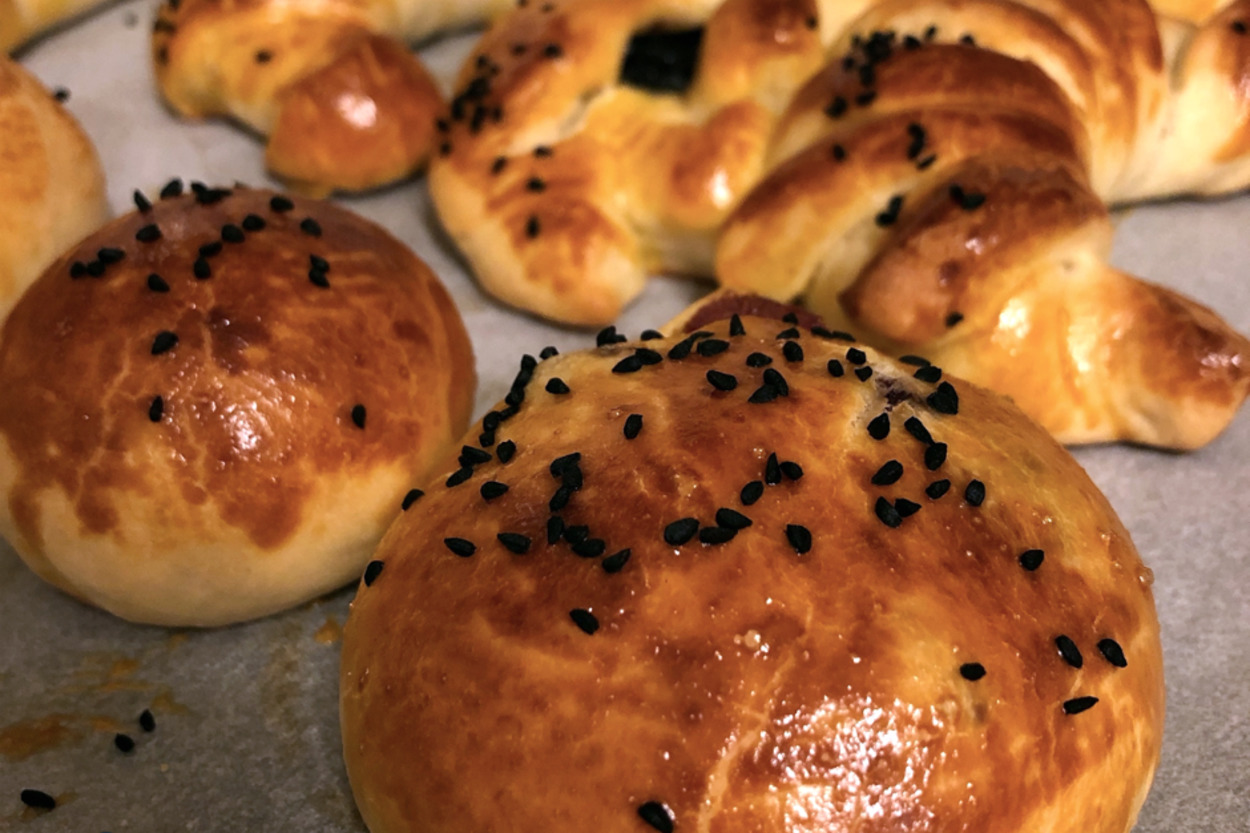 Çay Suyunu Koyun: Kolay Puf Poğaça