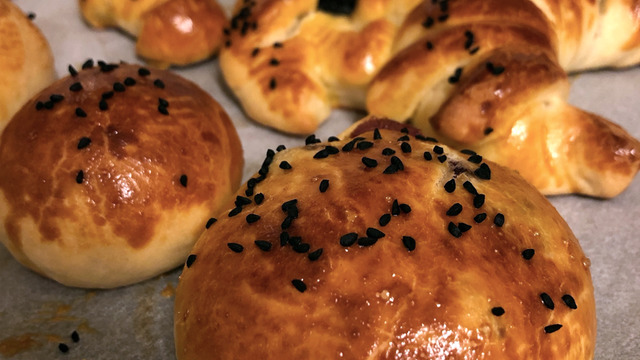 Çay Suyunu Koyun: Kolay Puf Poğaça