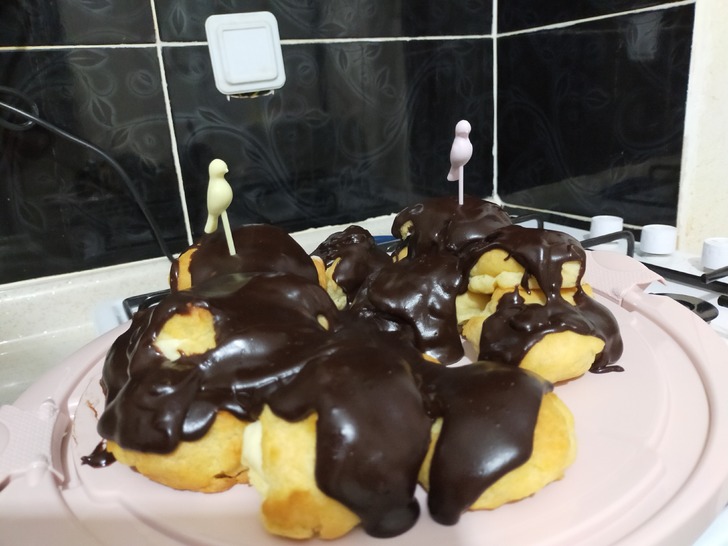 Herkesin Gözünü Korkutan Profiterolü Enfes Yapmanızı Sağlayacak Püf Noktalar