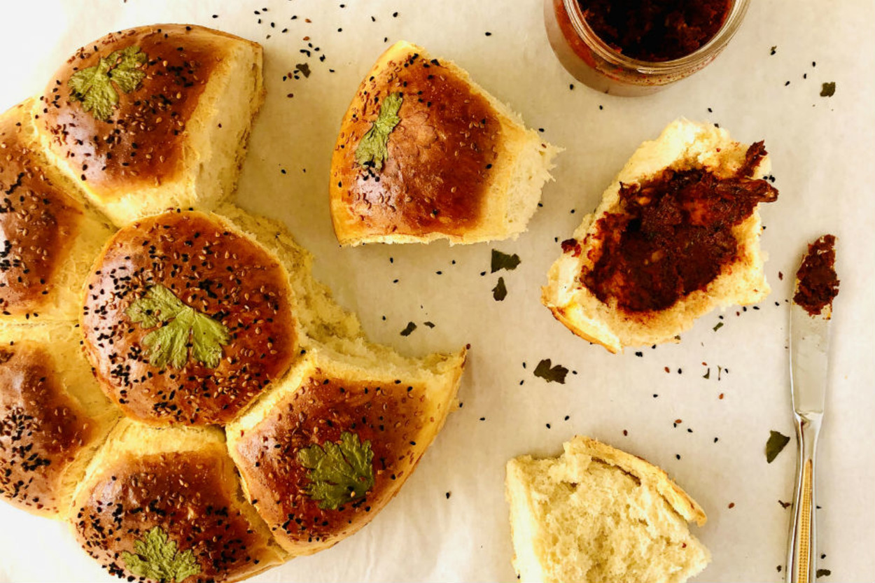 Kek Kalıbında: Çiçek Ekmek