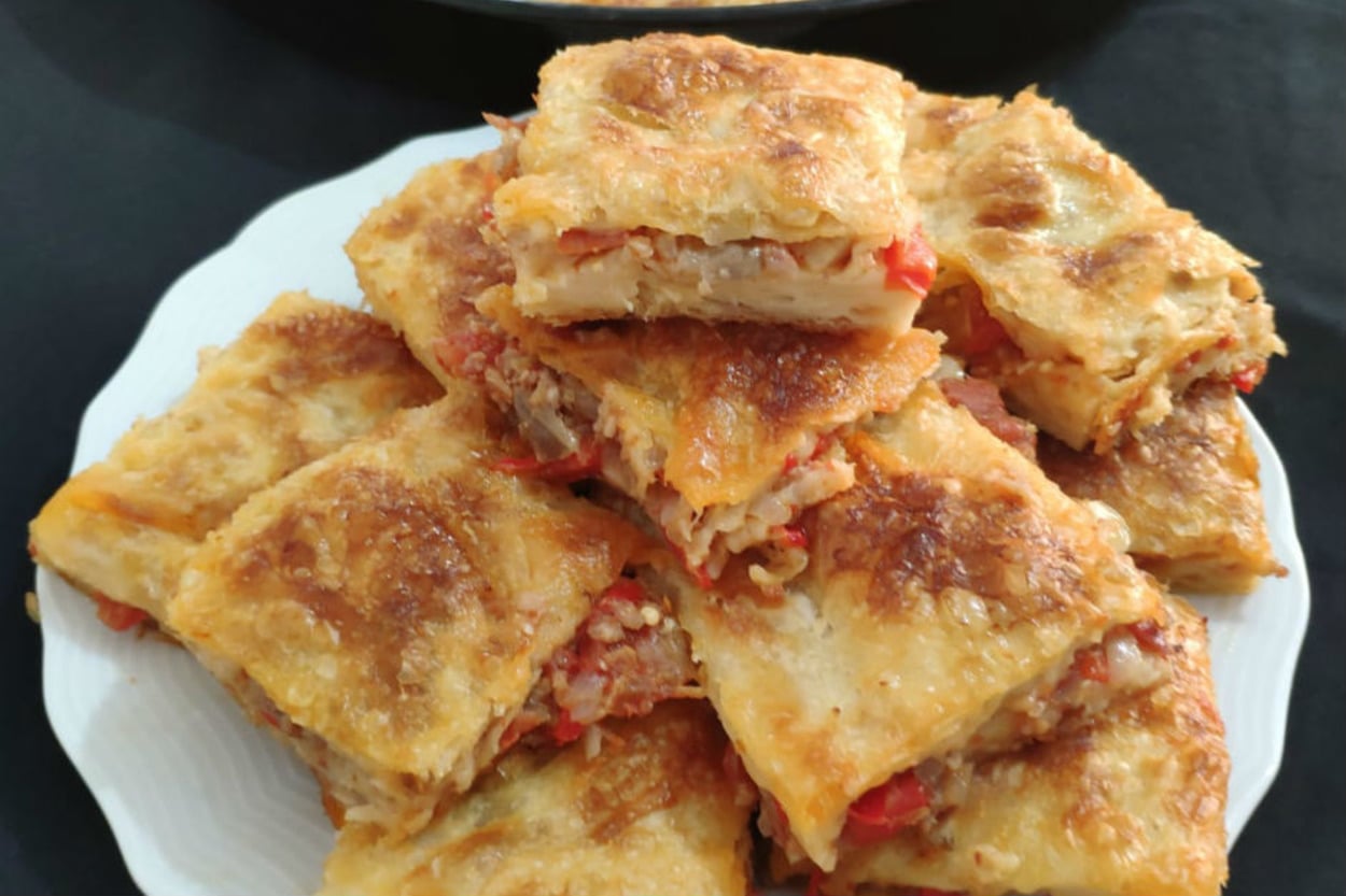 Çıtır Çıtır: Patlıcanlı Kıymalı Börek