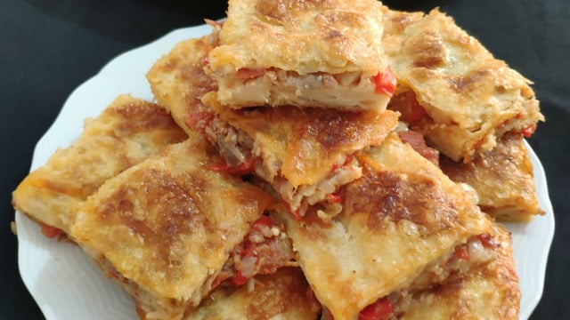 Çıtır Çıtır: Patlıcanlı Kıymalı Börek