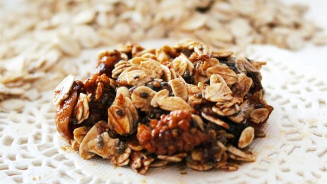 Diyet Bozdurmayan Tatlı: Yulaflı Lezzetli Bar
